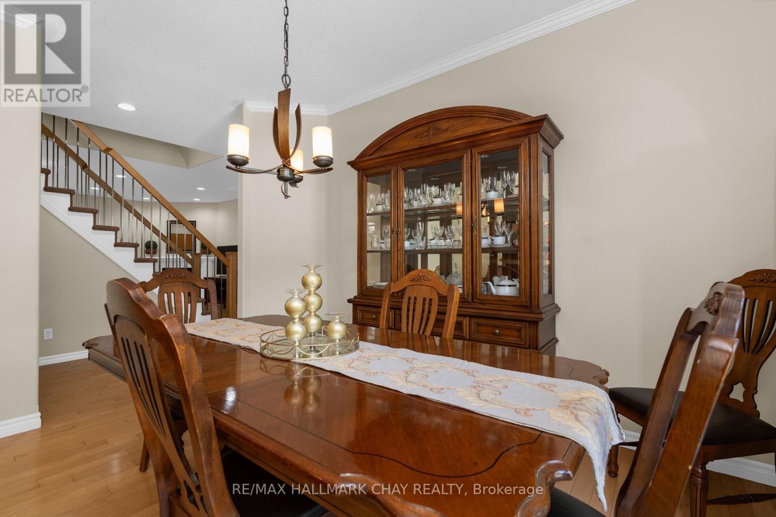 9 Crimson Ridge Road, Barrie (Bayshore), Ontario  L4N 8P2 - Photo 11 - S12401078