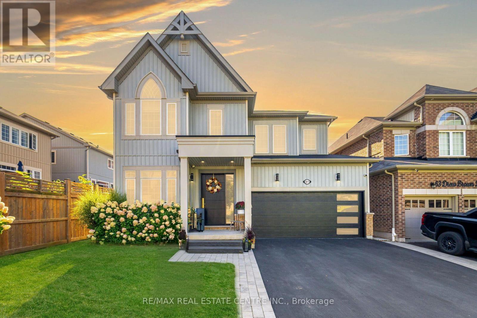 61 Drew Brown Boulevard, Orangeville, Ontario  L9W 6Z4 - Photo 1 - W12401103