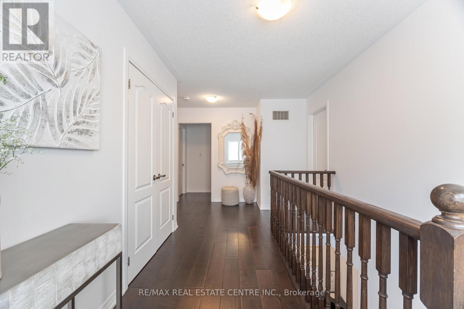 61 Drew Brown Boulevard, Orangeville, Ontario  L9W 6Z4 - Photo 34 - W12401103