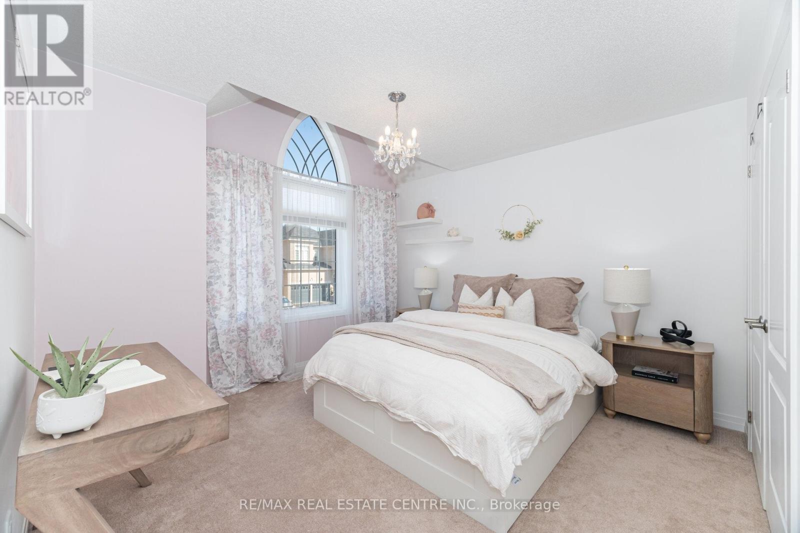 61 Drew Brown Boulevard, Orangeville, Ontario  L9W 6Z4 - Photo 39 - W12401103