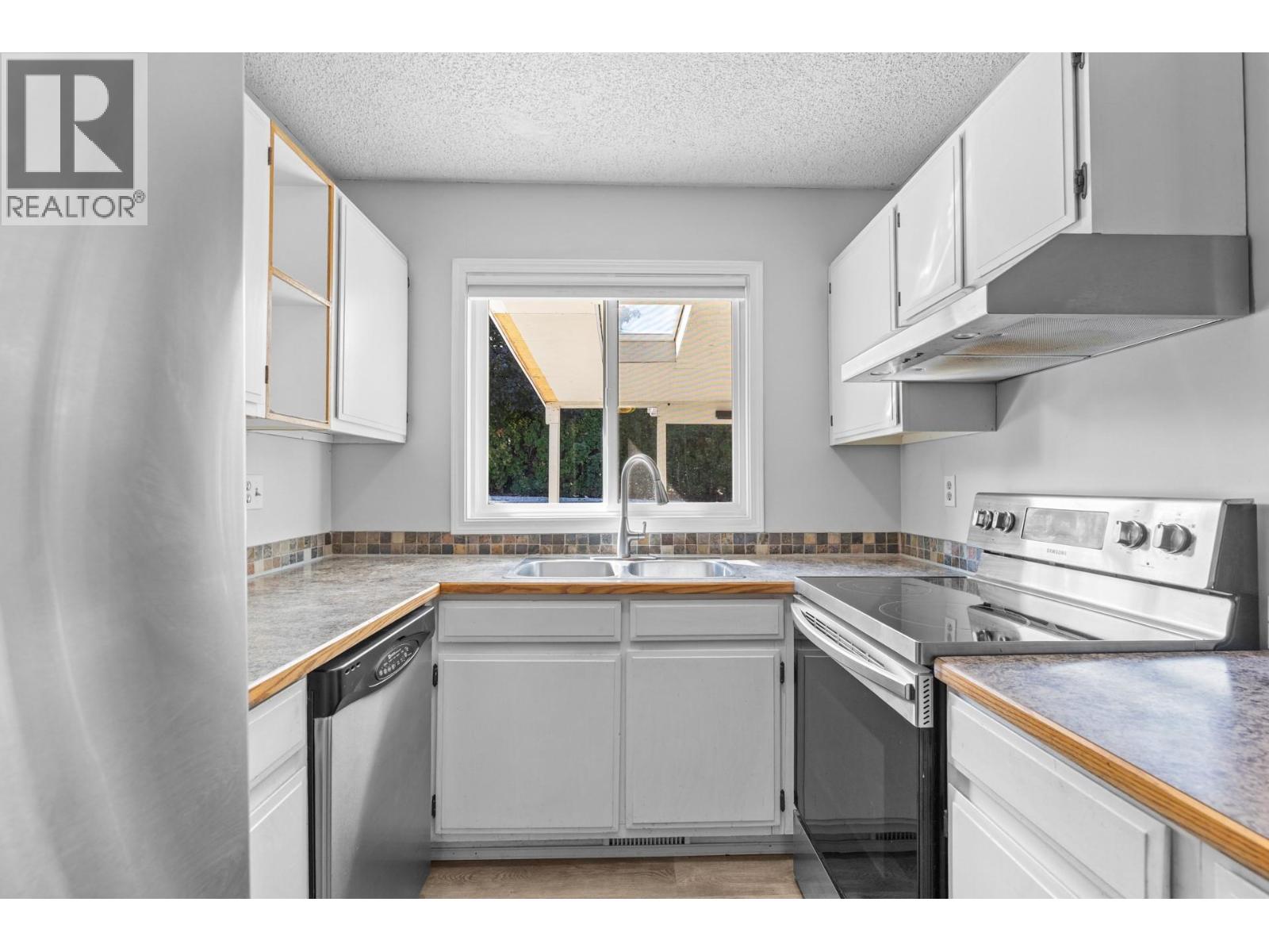 2431 Bering Road West Kelowna Photo 15