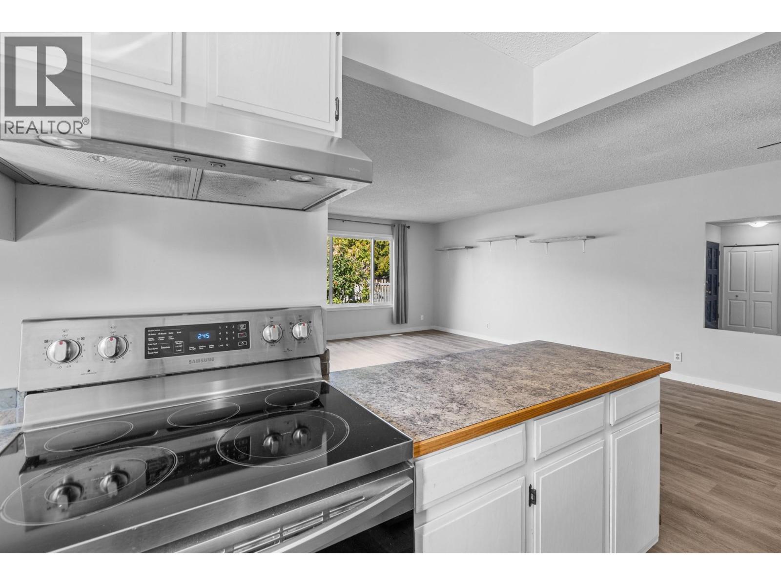 2431 Bering Road West Kelowna Photo 12