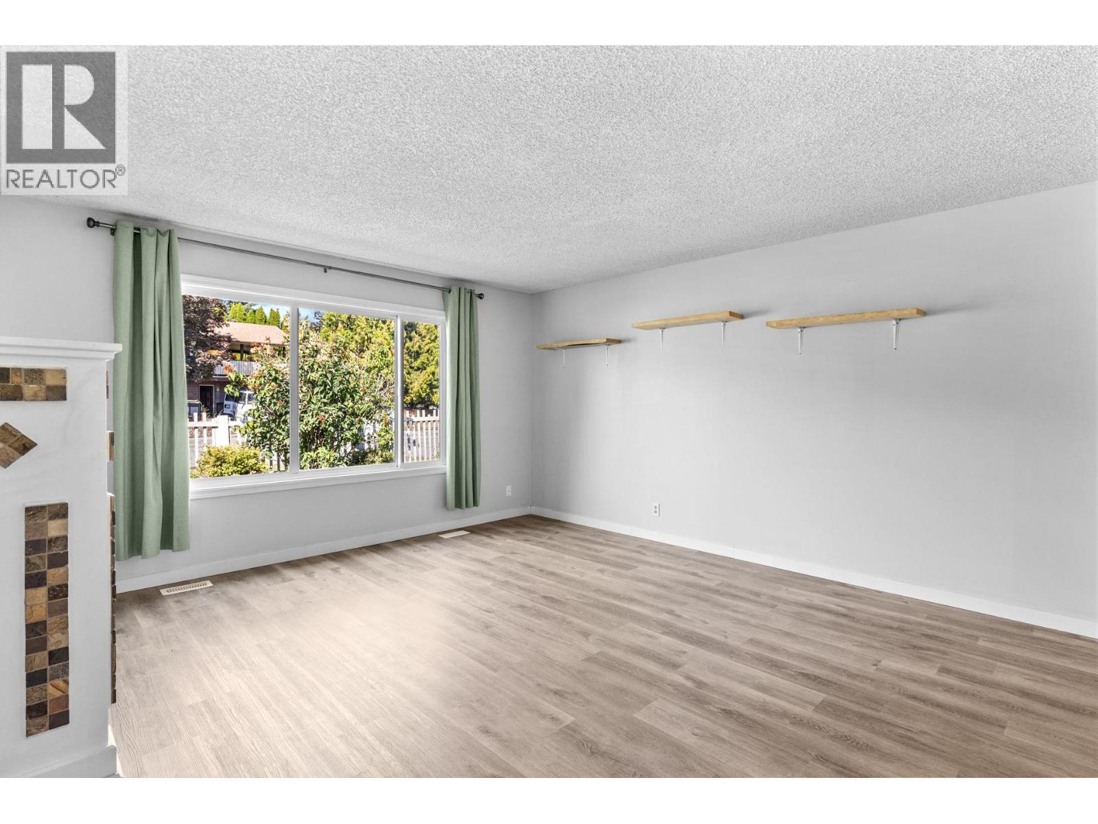 2431 Bering Road West Kelowna Photo 8