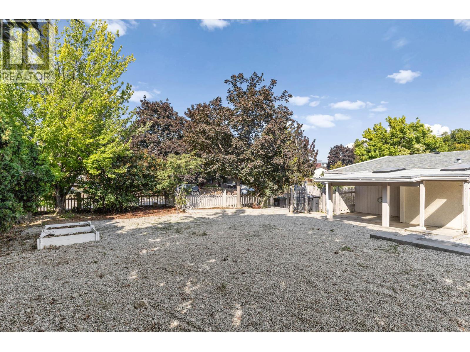 2431 Bering Road West Kelowna Photo 33