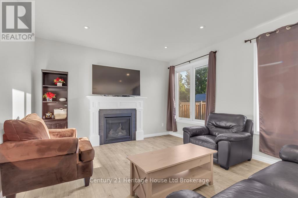 Lorem Ipsum Dolor, Tillsonburg, Ontario  N4G  - Photo 8 - DEMO28857444