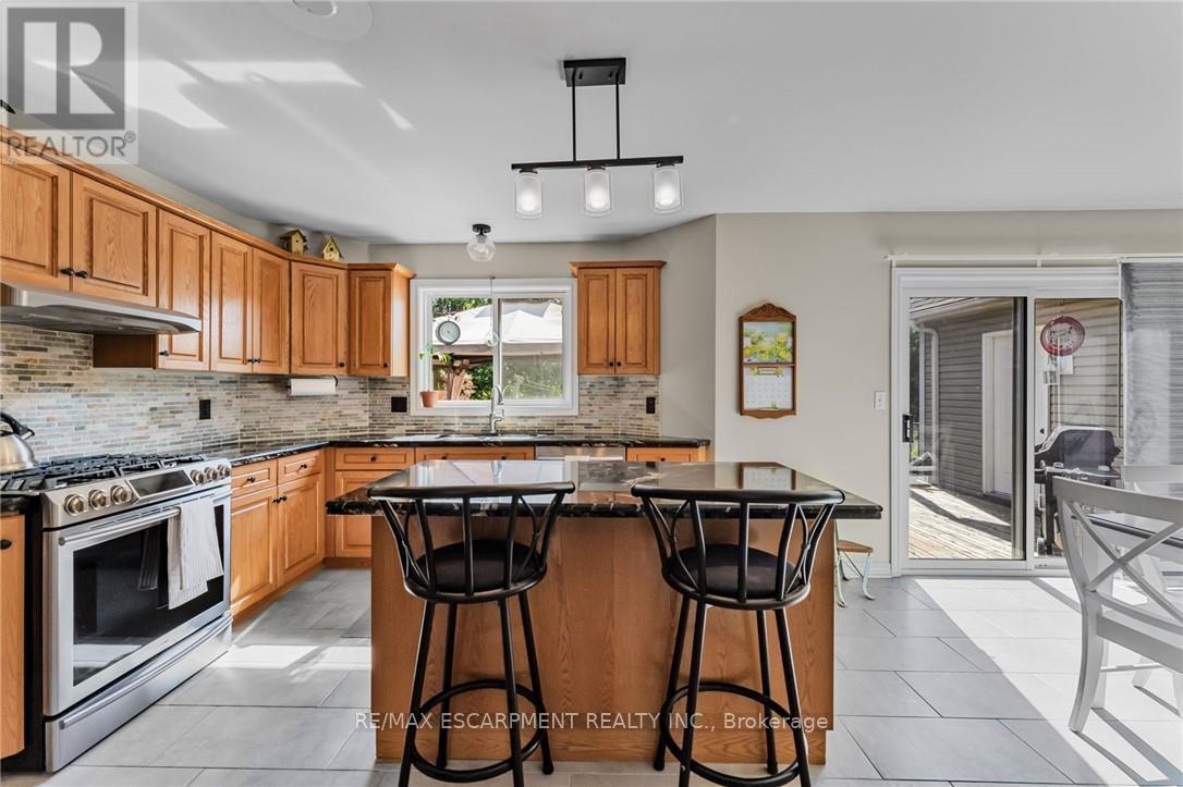 9544 David Street, West Lincoln, Ontario  N0A 1C0 - Photo 7 - X12401110