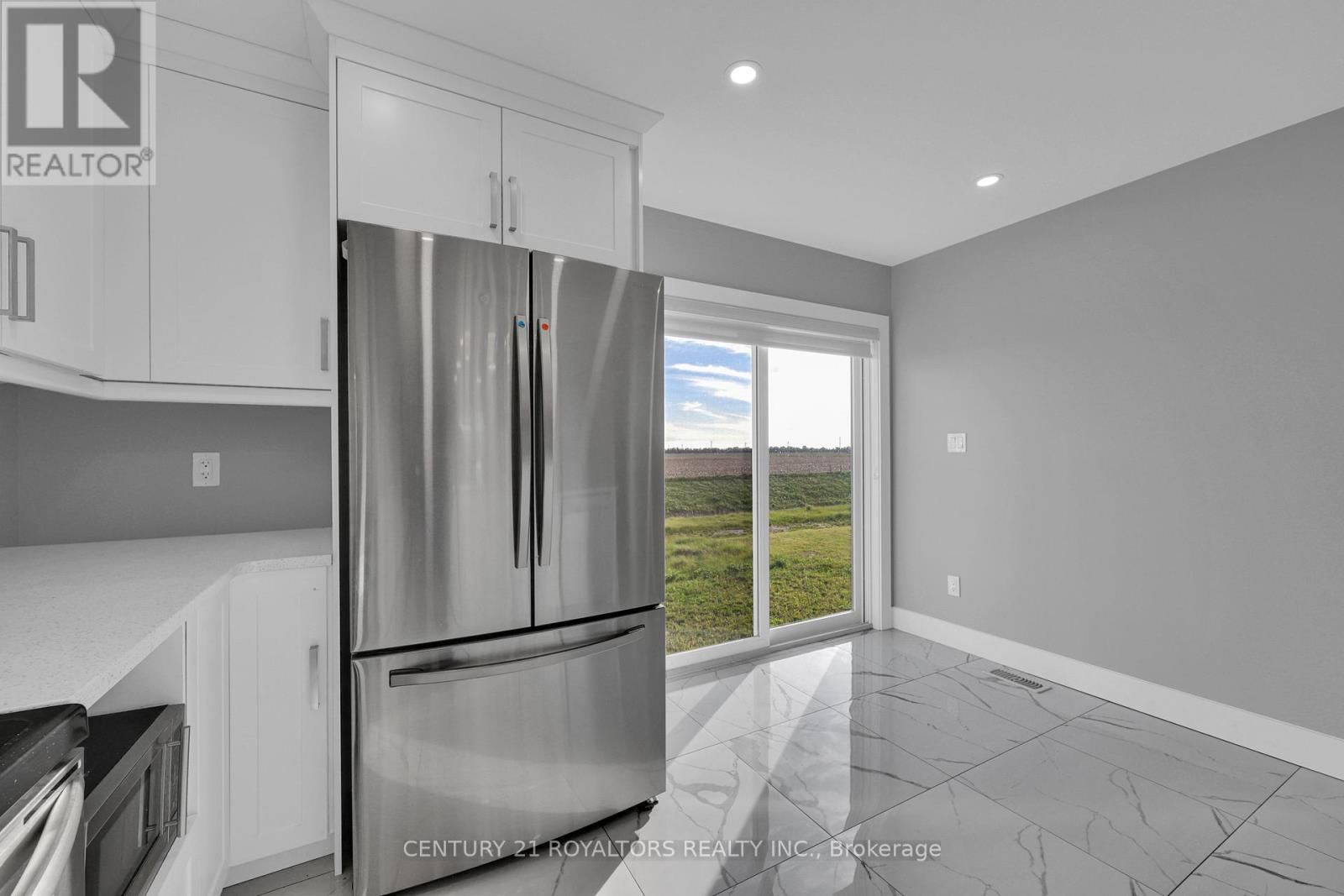 802 Keil Drive, Chatham-Kent, Ontario  N7M 0T4 - Photo 17 - X12401114