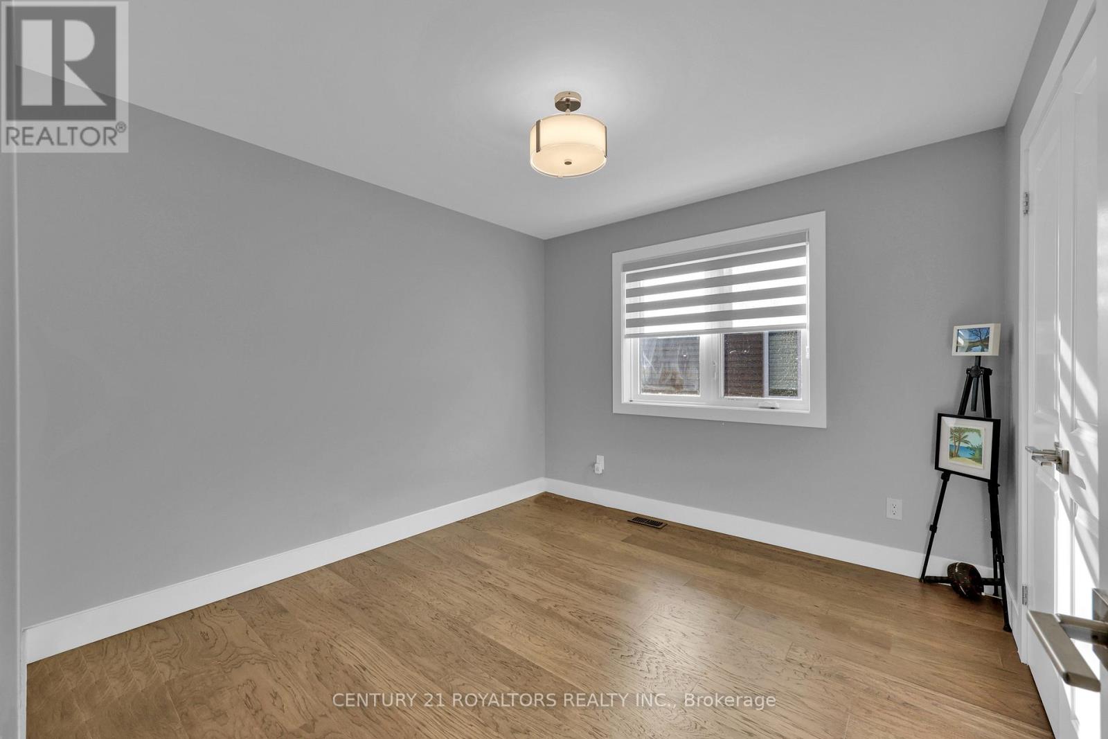 802 Keil Drive, Chatham-Kent, Ontario  N7M 0T4 - Photo 26 - X12401114