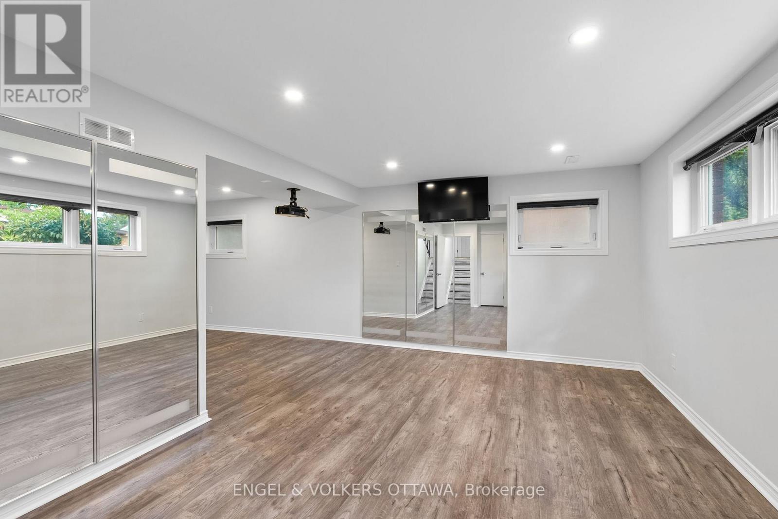 1841 Lorraine Avenue, Ottawa, Ontario  K1H 6Z7 - Photo 25 - X12401180