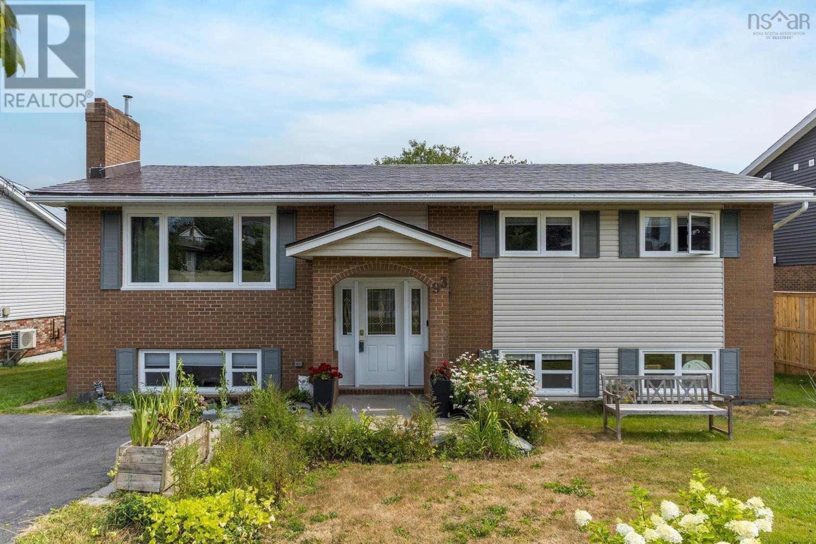 Property at 93 Hannebury Drive image 1