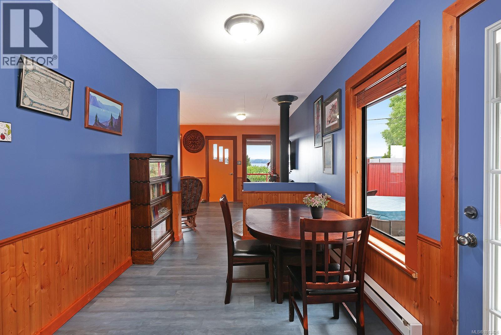 5629 1st St, Union Bay, British Columbia  V0R 3B0 - Photo 13 - 1013426