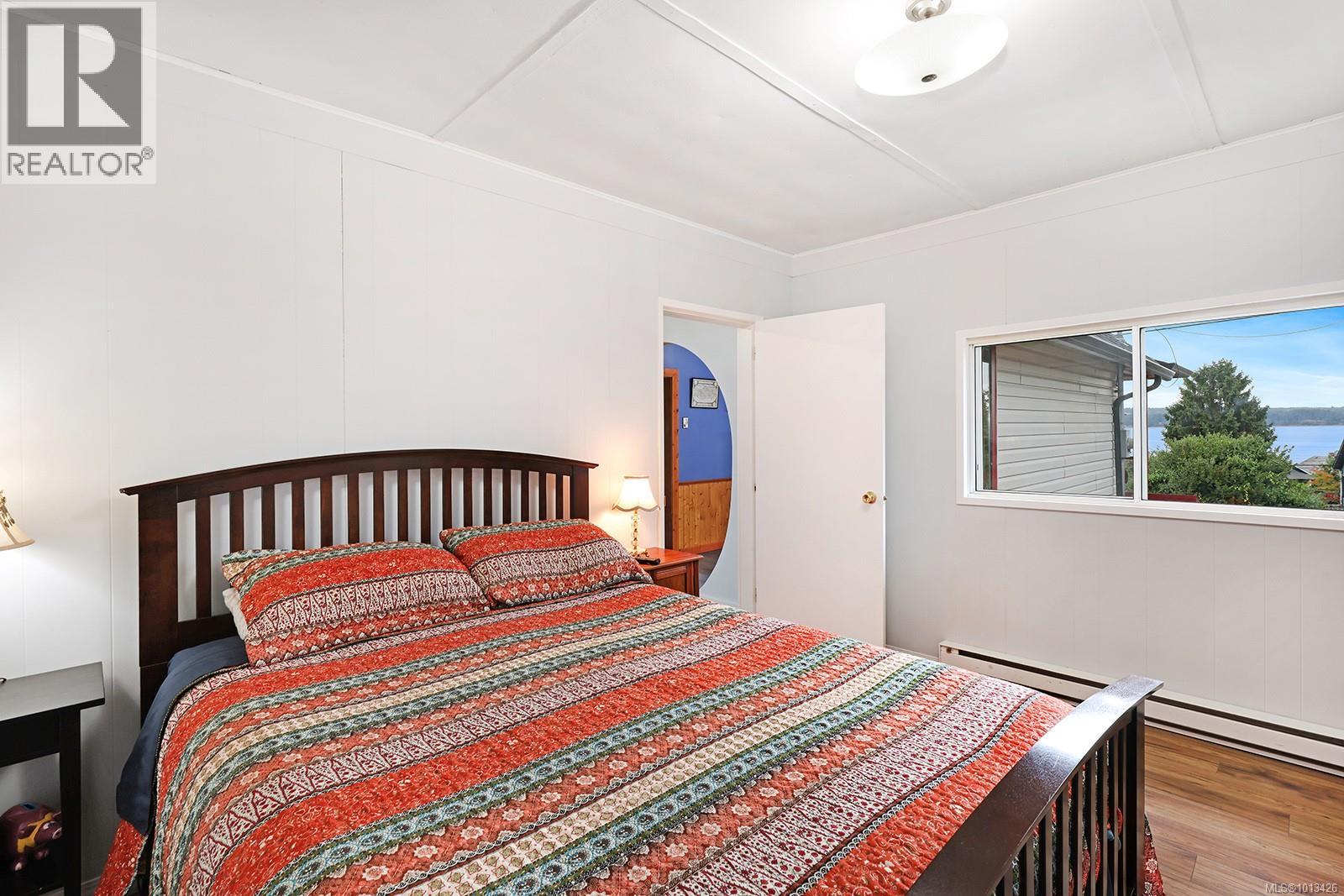 5629 1st St, Union Bay, British Columbia  V0R 3B0 - Photo 18 - 1013426