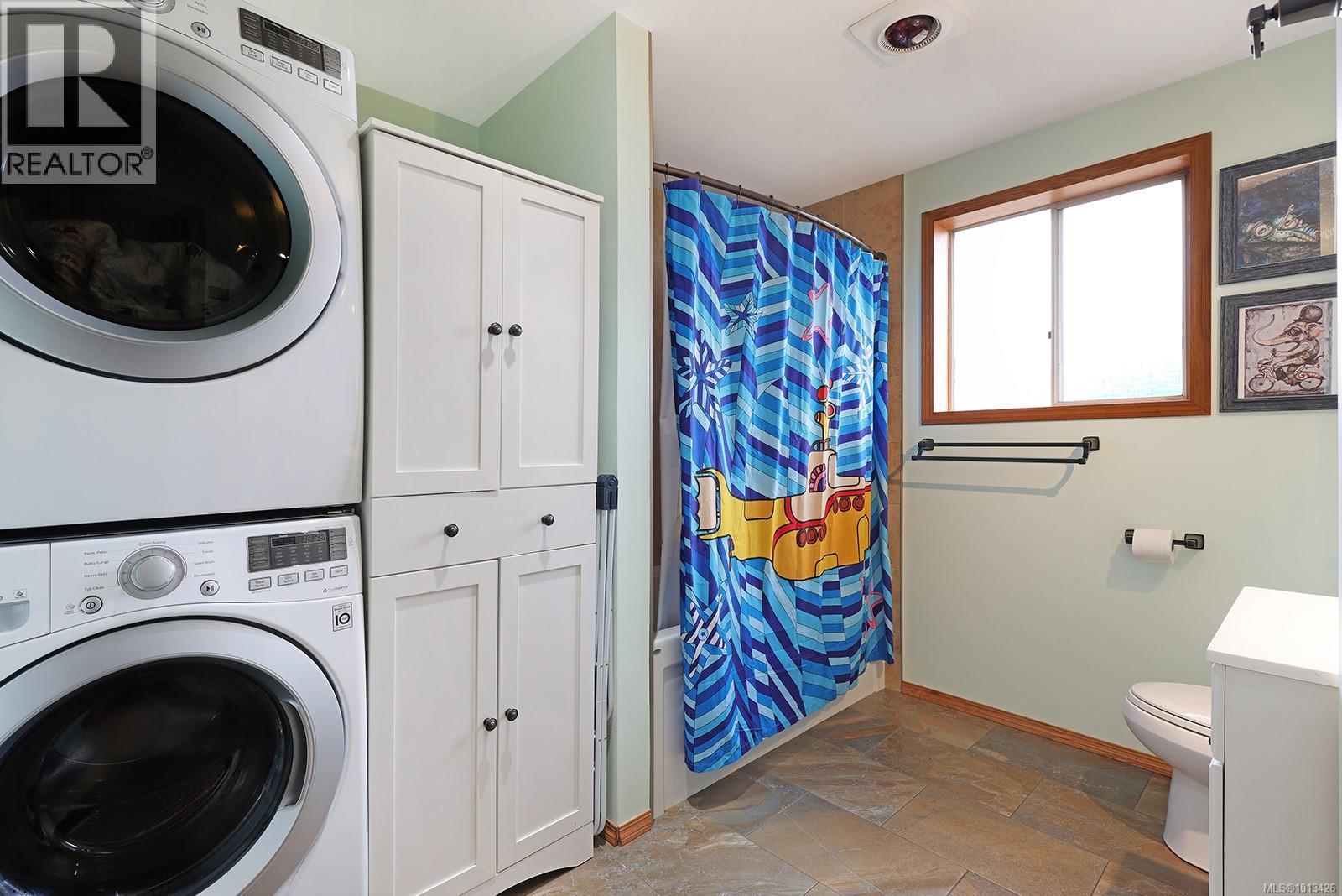 5629 1st St, Union Bay, British Columbia  V0R 3B0 - Photo 21 - 1013426