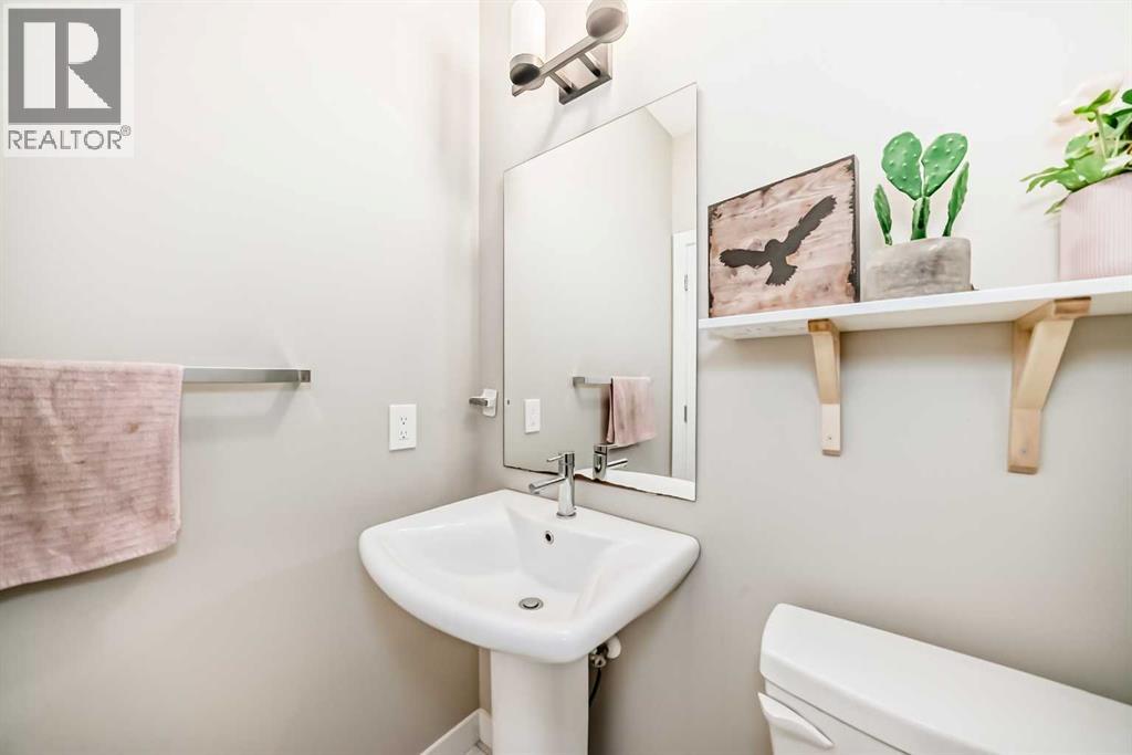 41 Shawnee Green Sw, Calgary, Alberta  T2Y 0P5 - Photo 21 - A2251181