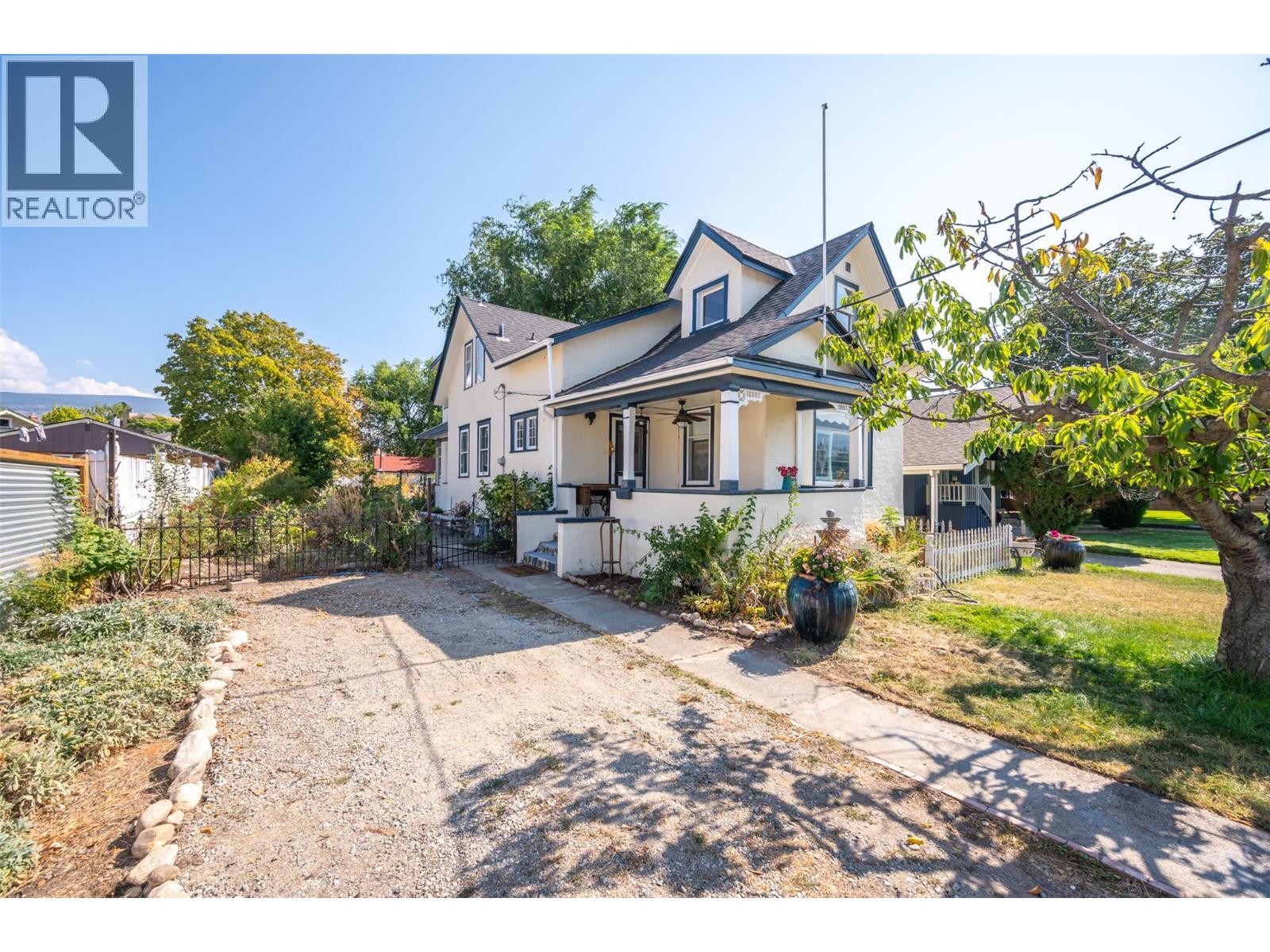 728 Argyle Street, Penticton, British Columbia