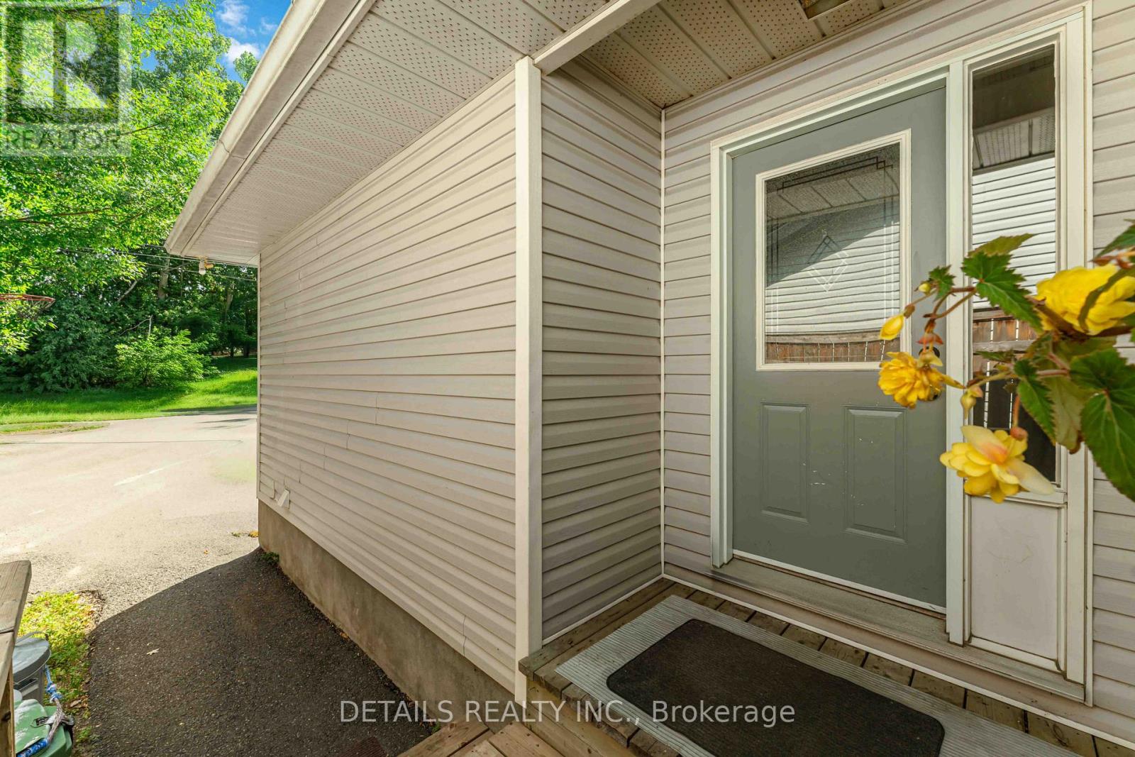 Property at 12 HENRY GOULBURN WAY image 3