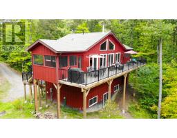 71 CROWN RETREATS ROAD
