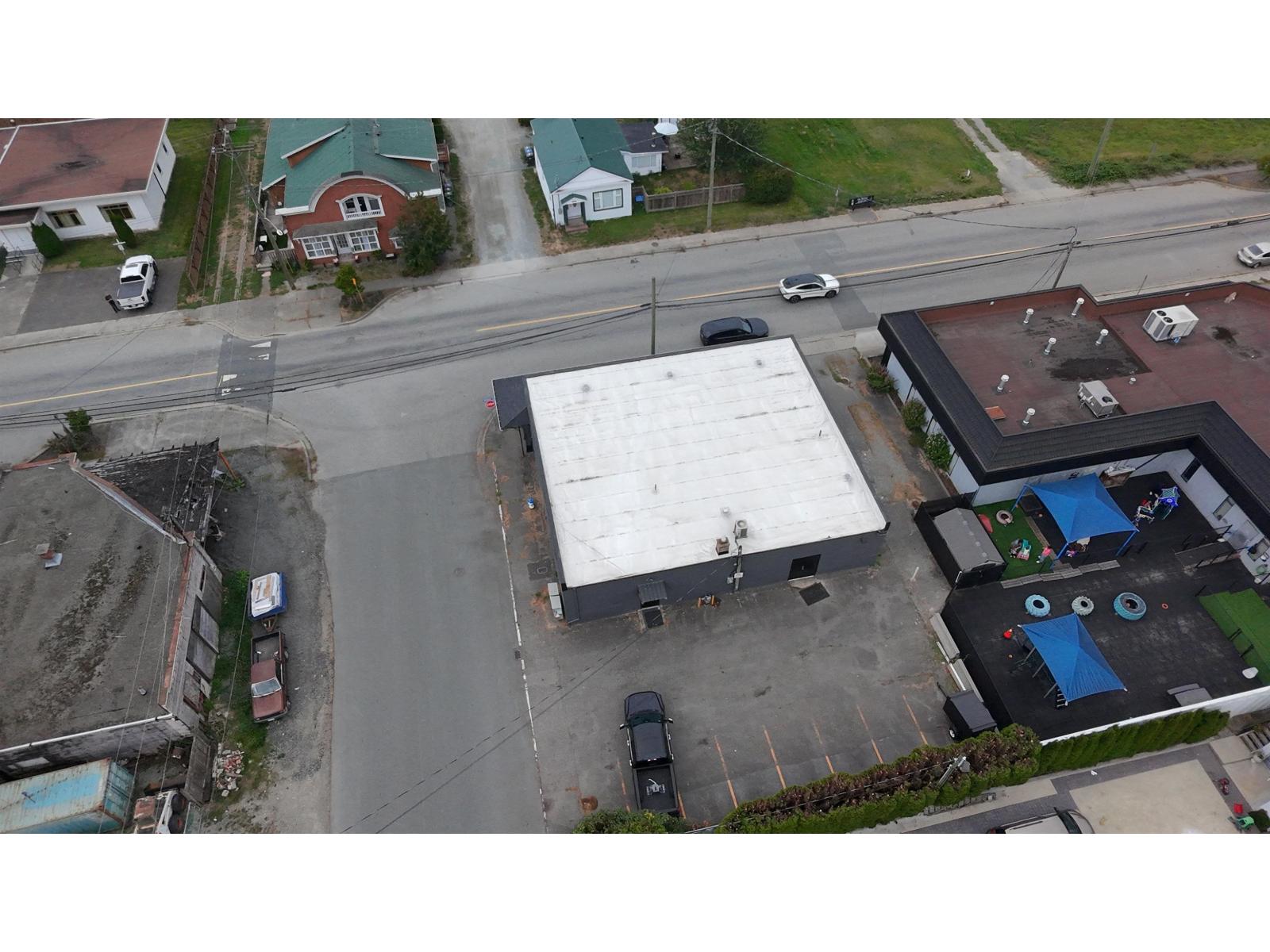 5814 Riverside Street, Abbotsford, British Columbia  V4X 1T6 - Photo 5 - C8072092