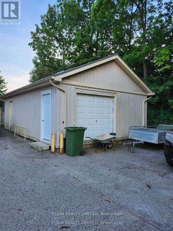62 Talbot Street, St. Thomas, Ontario  N5P 1A4 - Photo 10 - X12401323