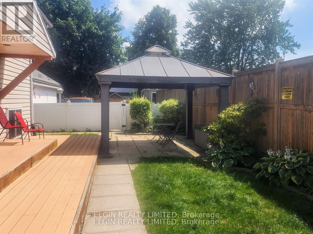 119 Erie Street, St. Thomas, Ontario  N5R 2N1 - Photo 11 - X12401332