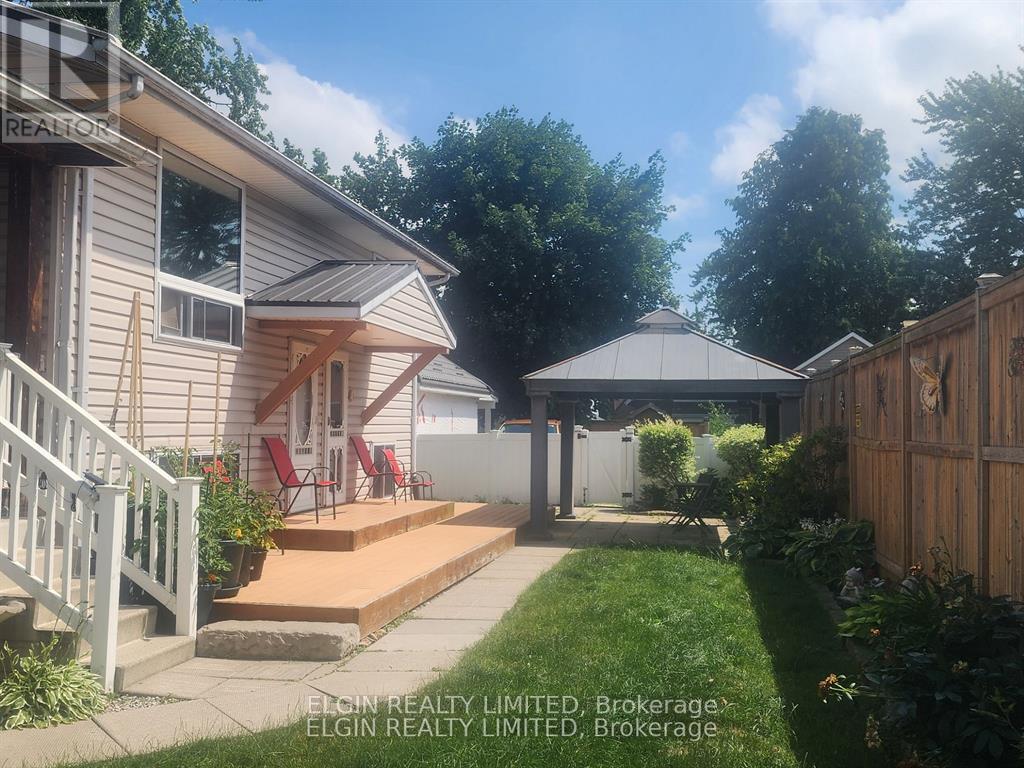 119 Erie Street, St. Thomas, Ontario  N5R 2N1 - Photo 13 - X12401332
