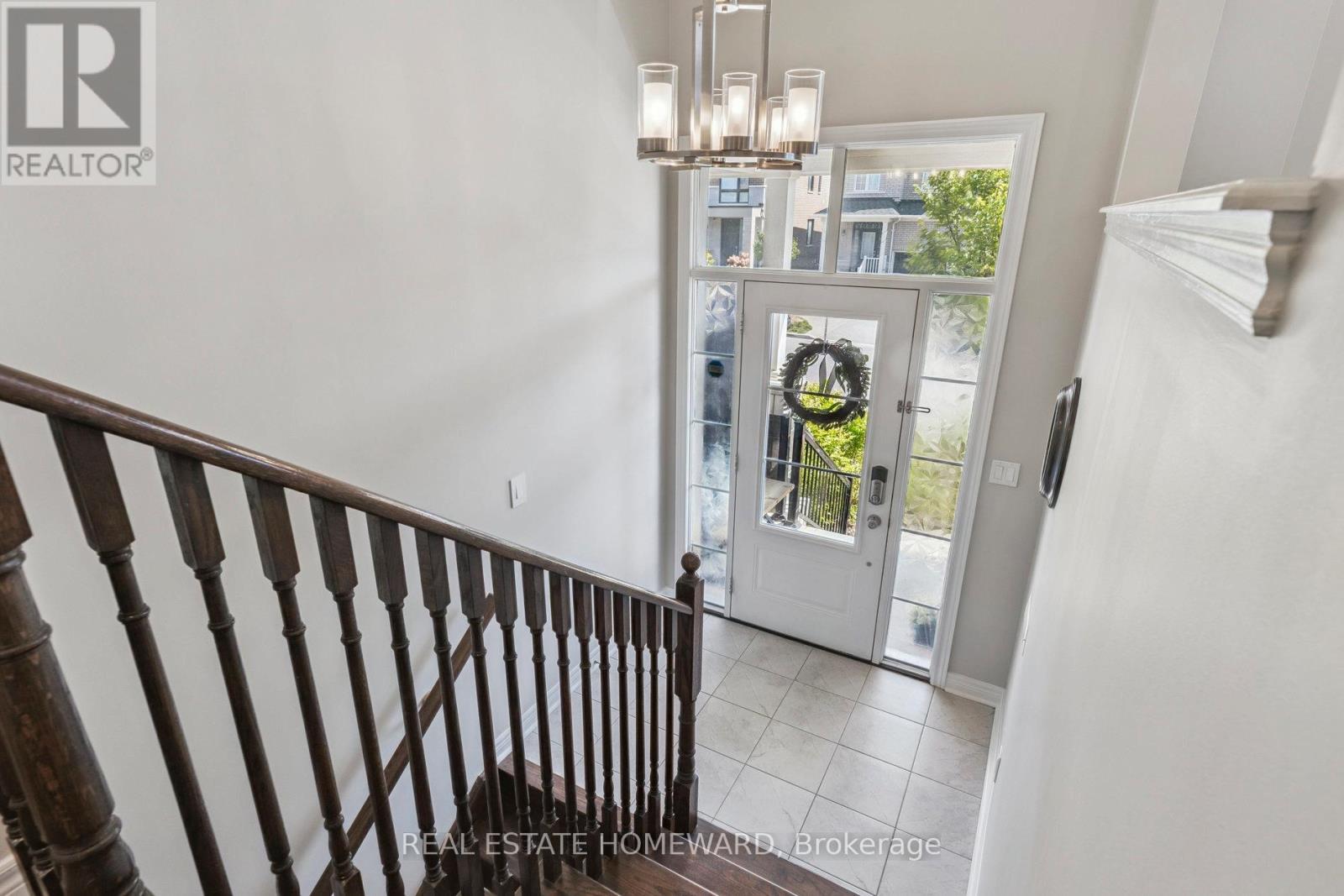 2612 Cerise Manor, Pickering, Ontario  L1X 0G8 - Photo 4 - E12401166