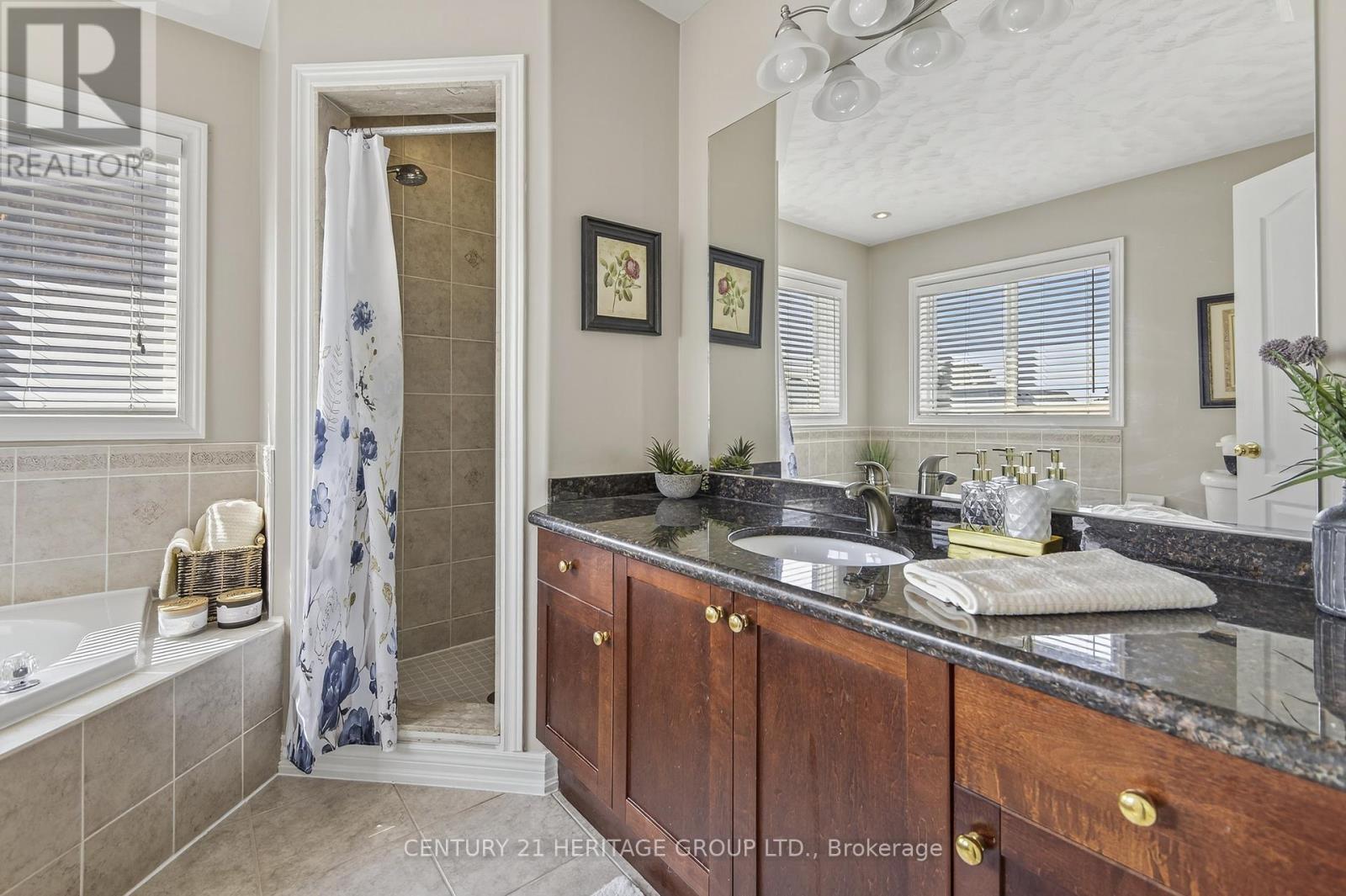 33 Highland Terrace, Bradford West Gwillimbury, Ontario  L3Z 3E9 - Photo 24 - N12401175