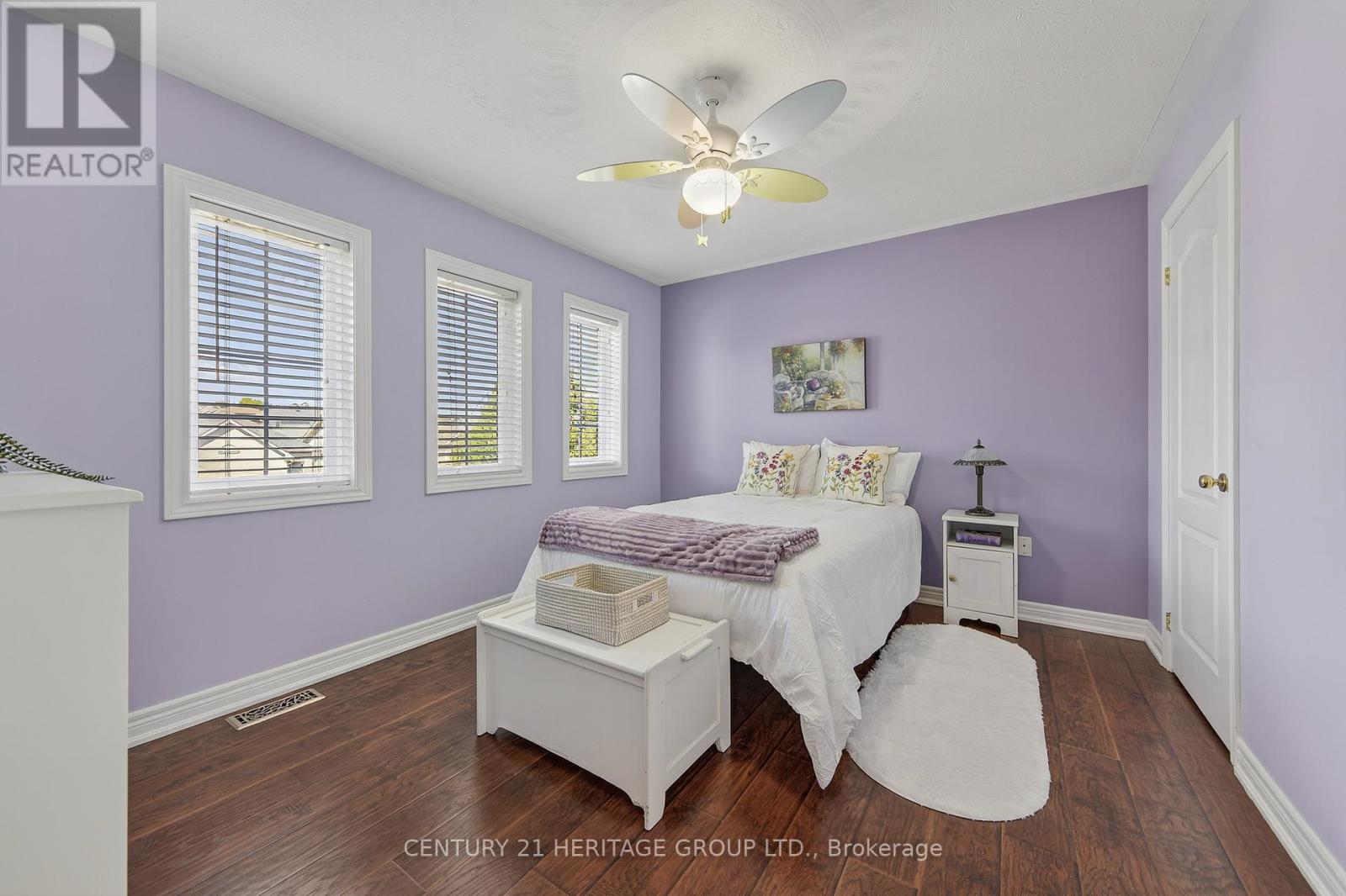 33 Highland Terrace, Bradford West Gwillimbury, Ontario  L3Z 3E9 - Photo 28 - N12401175