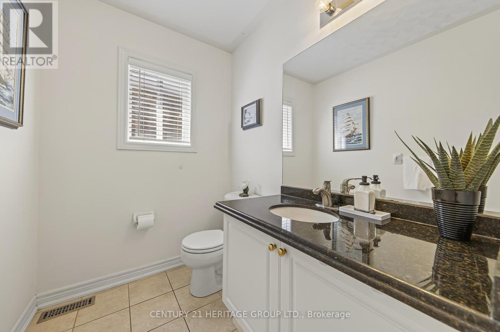 33 Highland Terrace, Bradford West Gwillimbury, Ontario  L3Z 3E9 - Photo 29 - N12401175