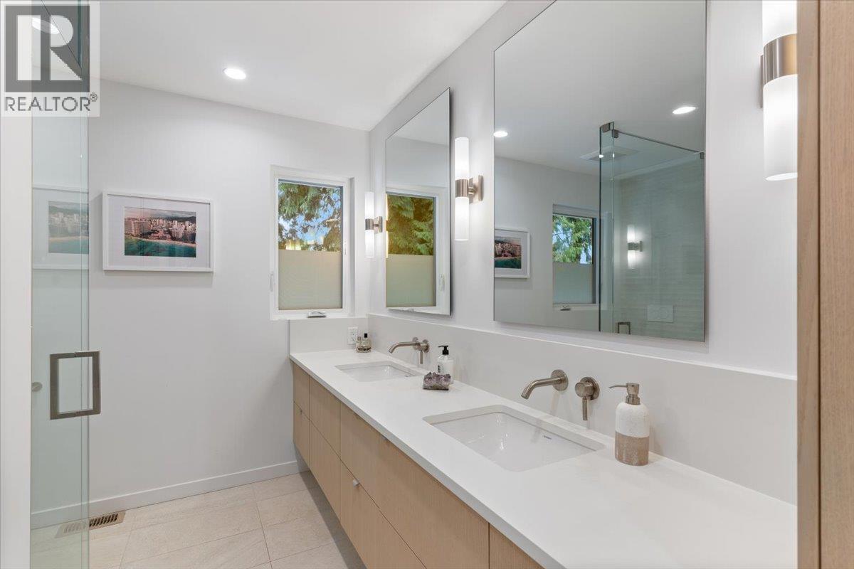 4514 Glenwood Avenue, North Vancouver, British Columbia  V7R 4G5 - Photo 12 - R3047319