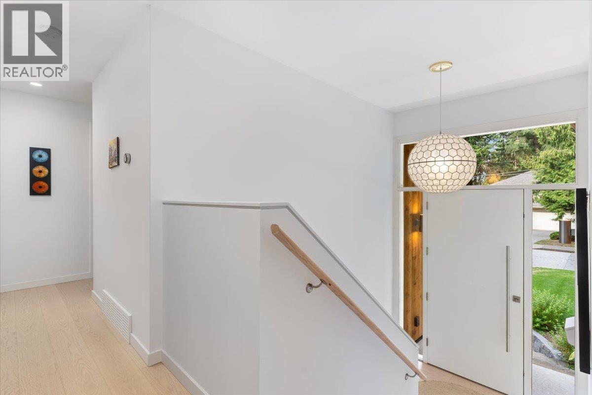 4514 Glenwood Avenue, North Vancouver, British Columbia  V7R 4G5 - Photo 19 - R3047319