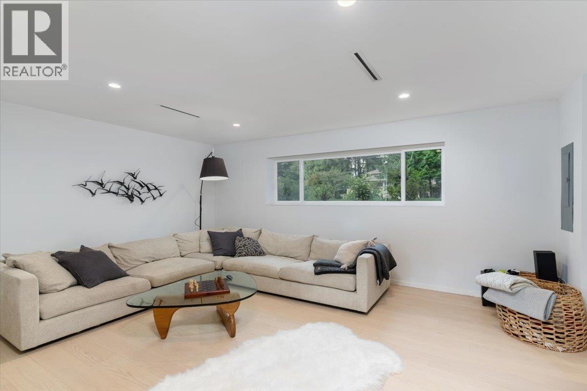 4514 Glenwood Avenue, North Vancouver, British Columbia  V7R 4G5 - Photo 23 - R3047319