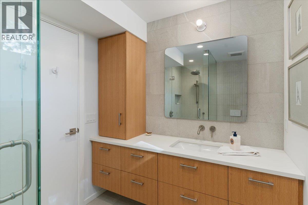 4514 Glenwood Avenue, North Vancouver, British Columbia  V7R 4G5 - Photo 28 - R3047319