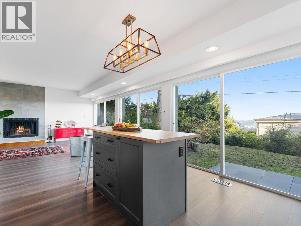 1040 Crestline Road, West Vancouver, British Columbia  V7S 2E2 - Photo 10 - R3047324
