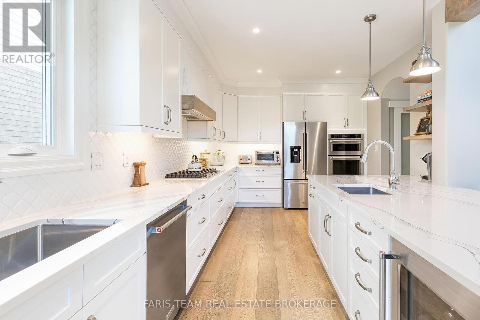 Property at 50 BIRKHALL PLACE image 4