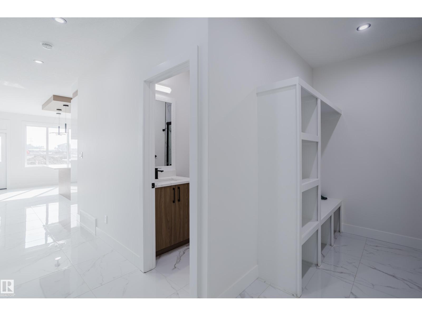 919 18 Av Nw, Edmonton, Alberta  T6T 2X3 - Photo 11 - E4457589