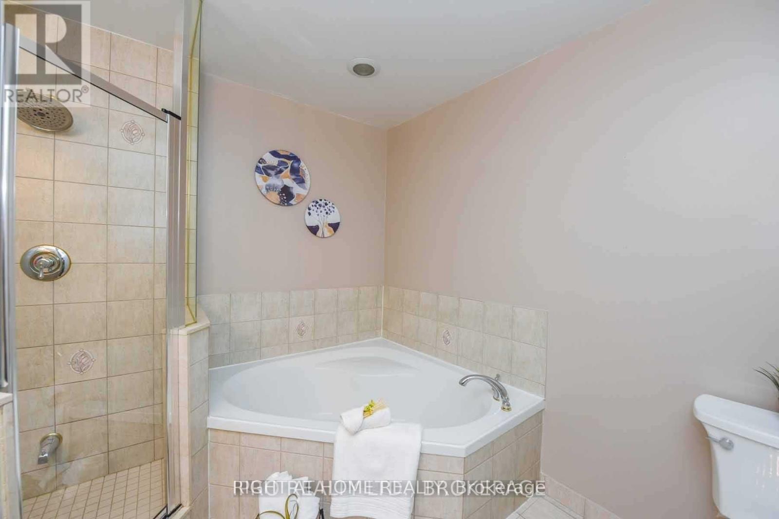 2607 - 35 Kingsbridge Garden Circle, Mississauga, Ontario  L5R 3Z5 - Photo 15 - W12401170