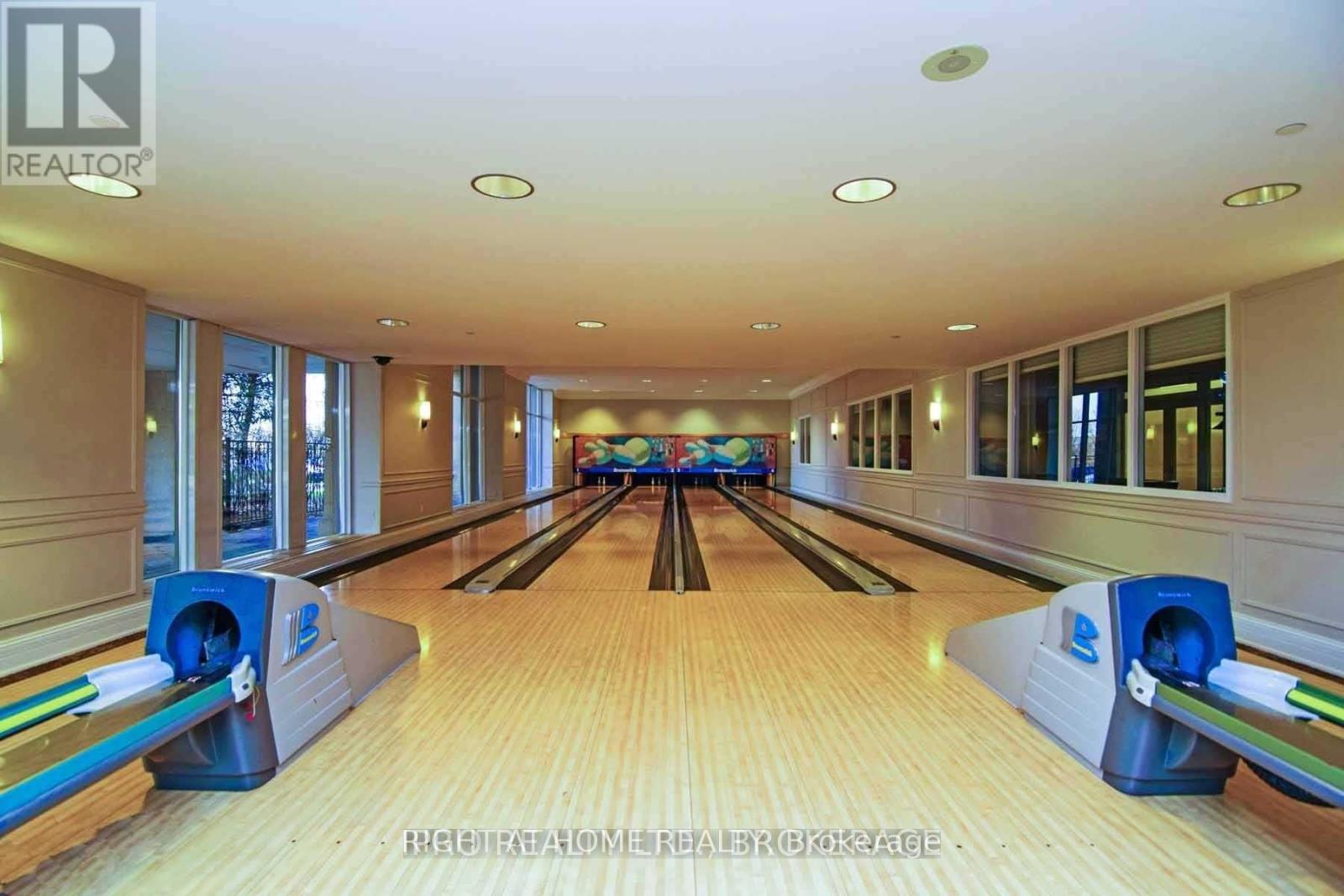 2607 - 35 Kingsbridge Garden Circle, Mississauga, Ontario  L5R 3Z5 - Photo 20 - W12401170