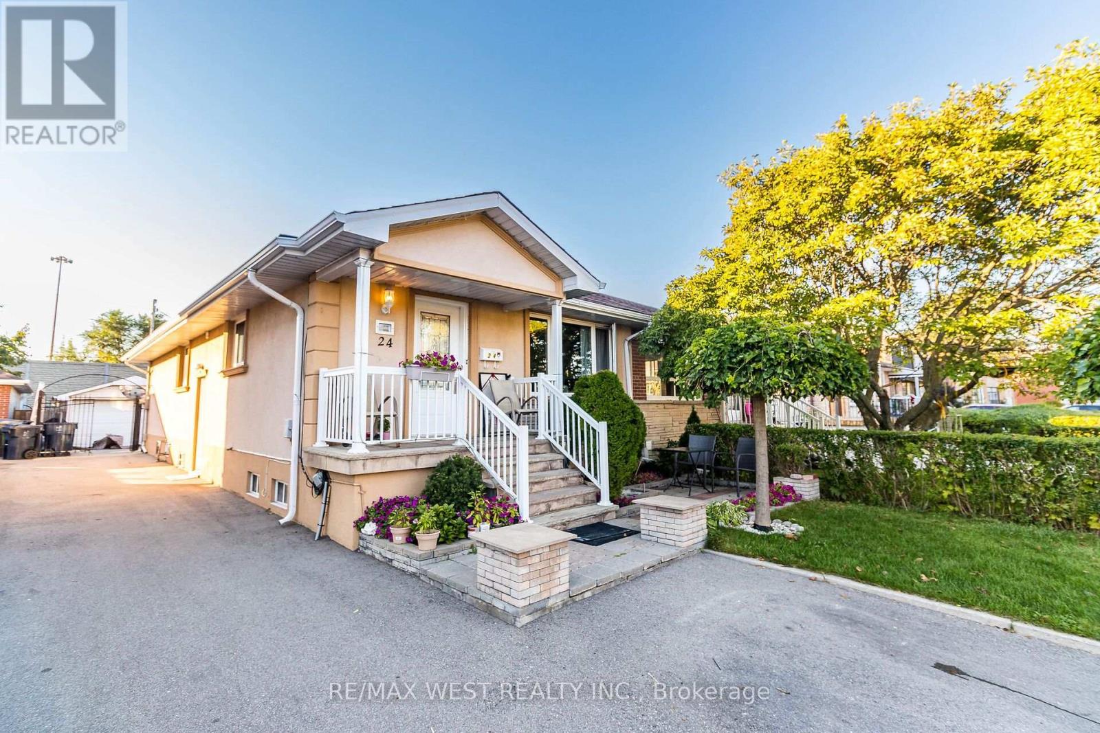 BSMT - 24 CLARION ROAD, Toronto, Ontario