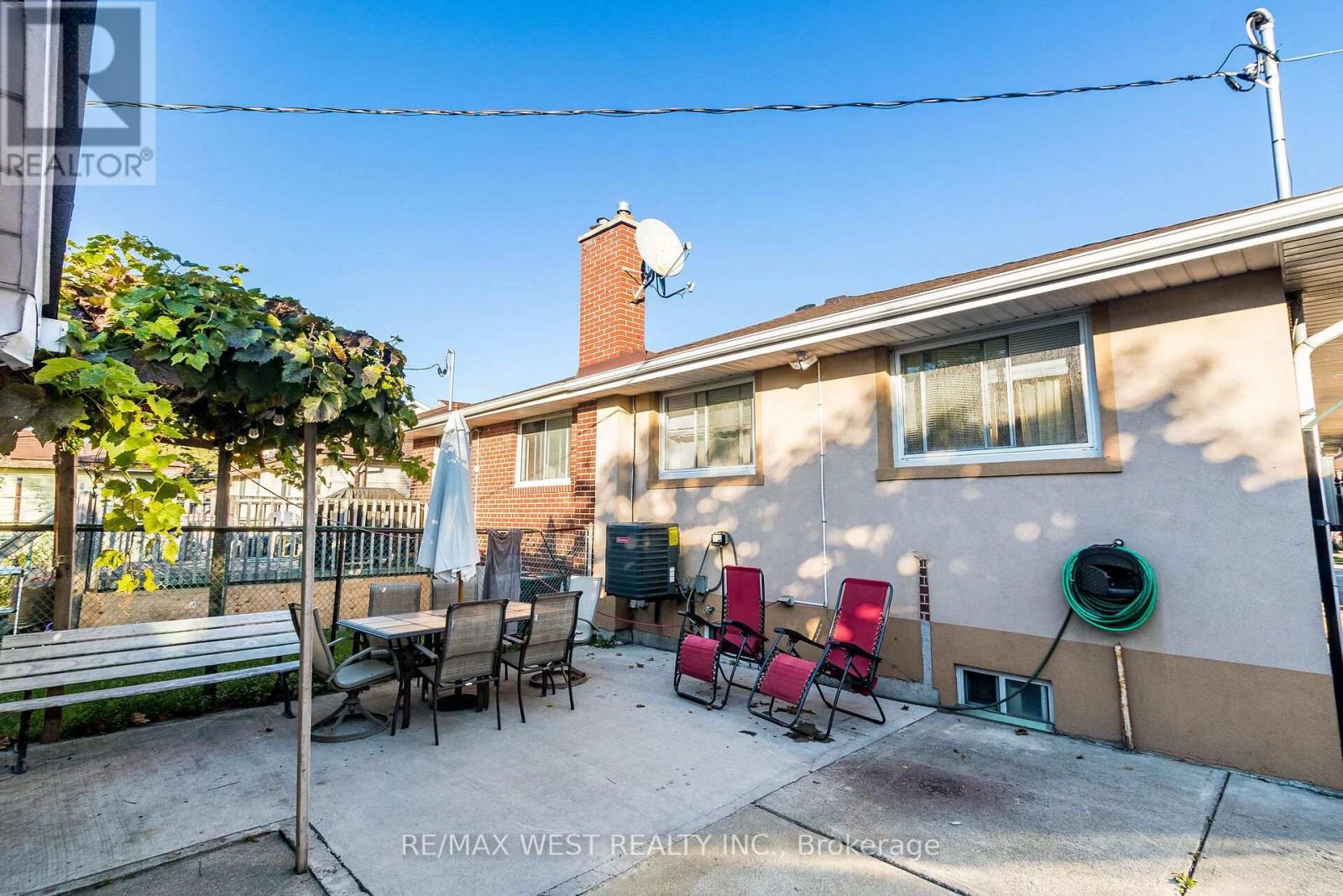 Bsmt - 24 Clarion Road, Toronto, Ontario  M9R 3Y5 - Photo 24 - W12401172