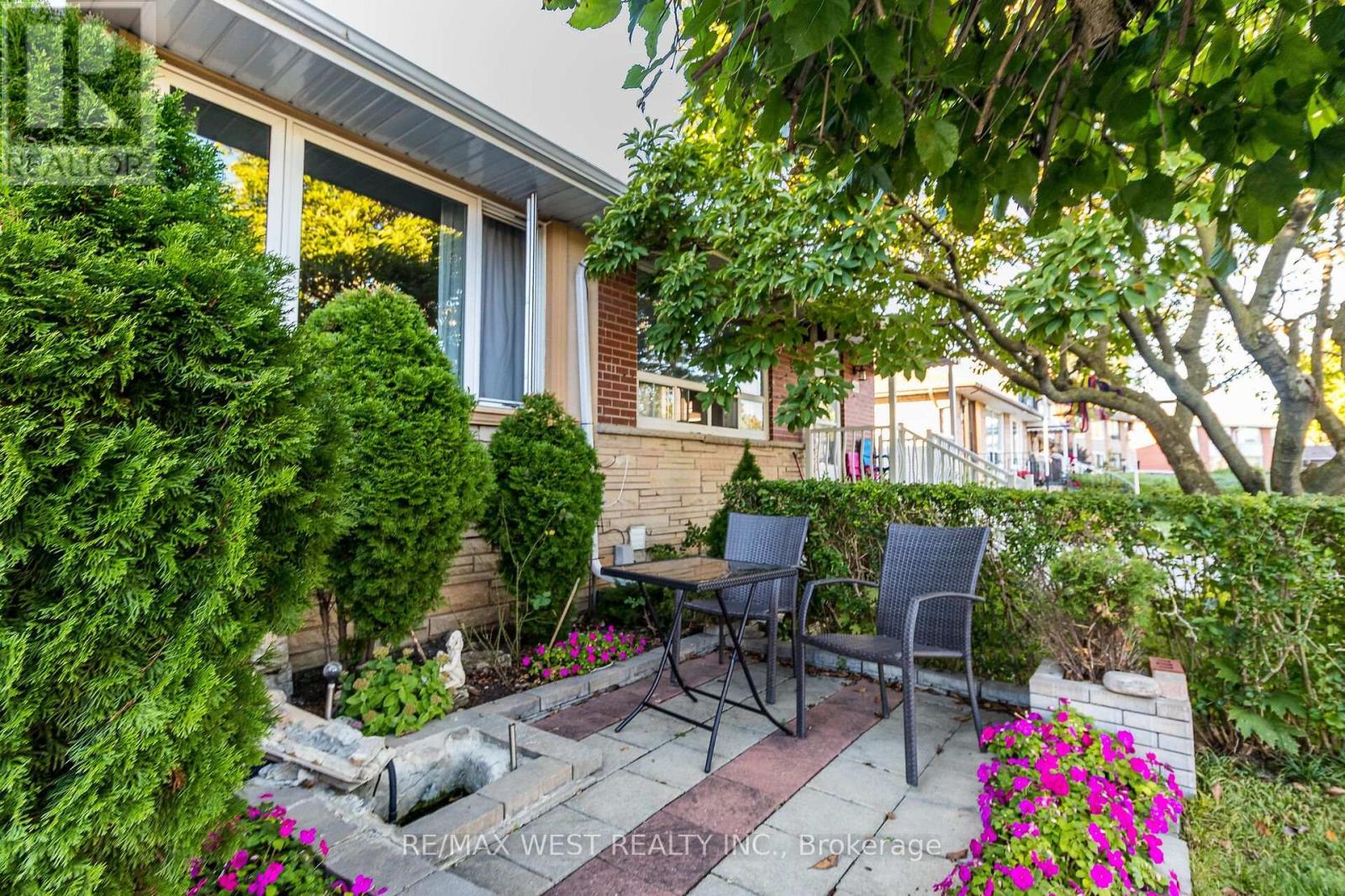 Bsmt - 24 Clarion Road, Toronto, Ontario  M9R 3Y5 - Photo 5 - W12401172