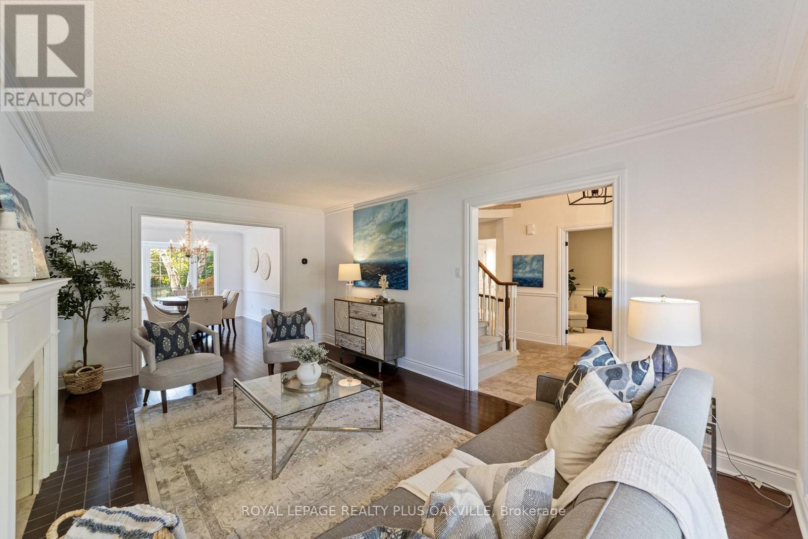 1368 Monks Passage, Oakville, Ontario  L6M 1J5 - Photo 7 - W12401205