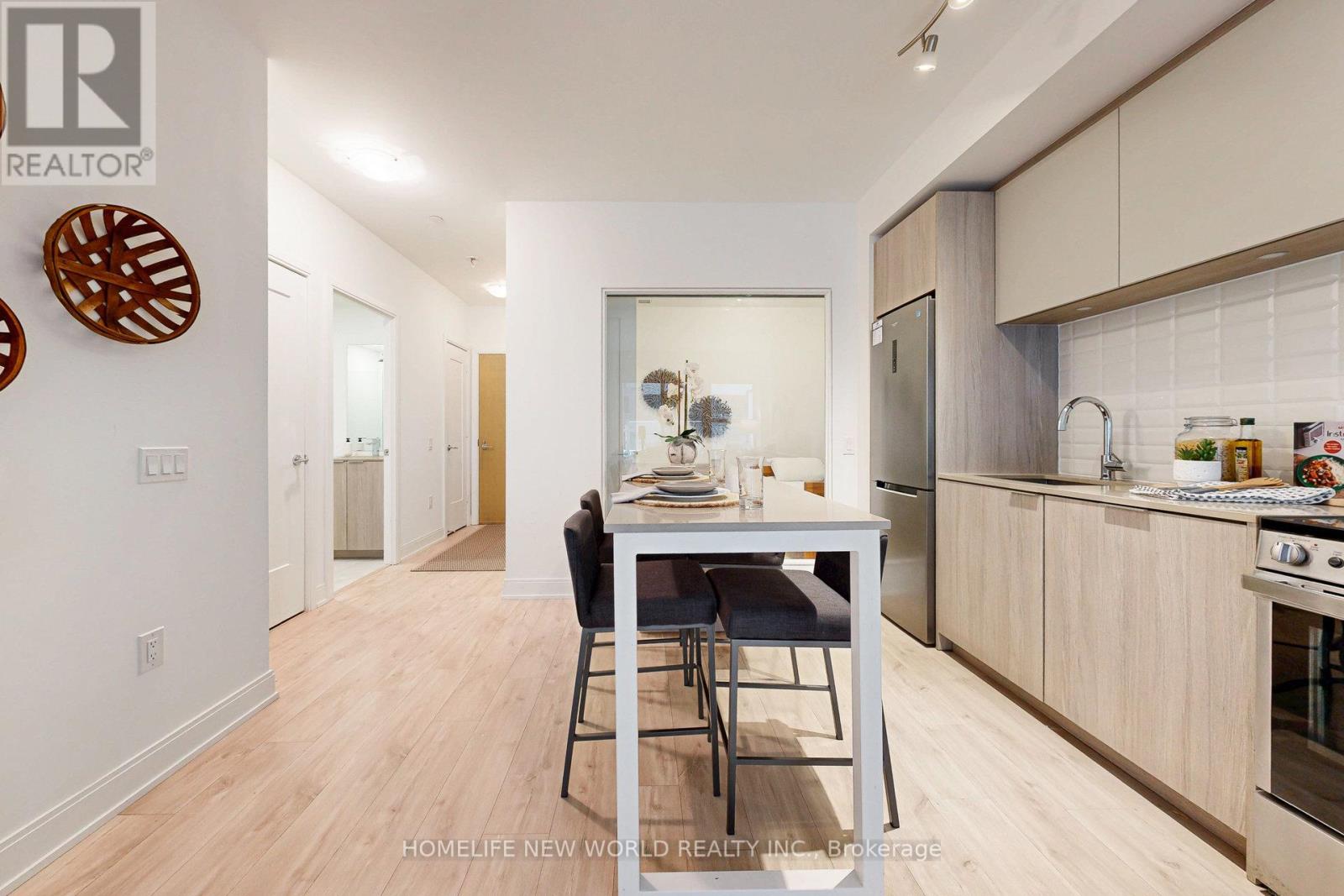 204 - 65 Annie Craig Drive, Toronto (Mimico), Ontario  M8V 0G3 - Photo 13 - W12401240