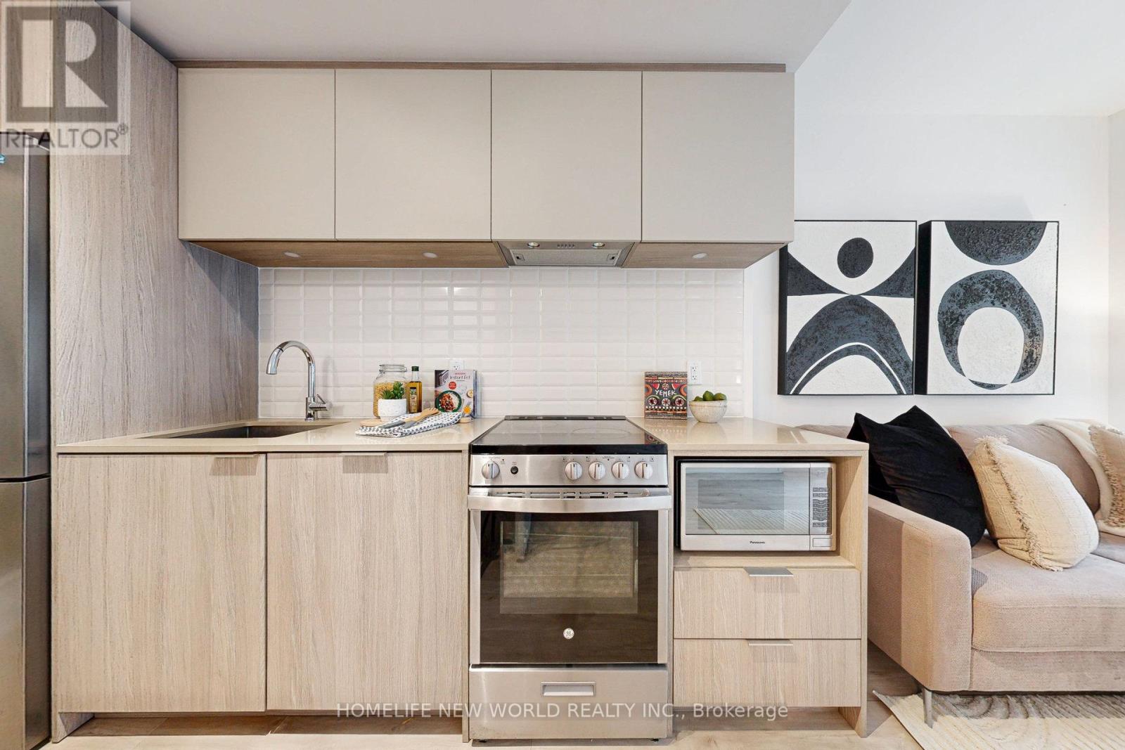 204 - 65 Annie Craig Drive, Toronto (Mimico), Ontario  M8V 0G3 - Photo 14 - W12401240