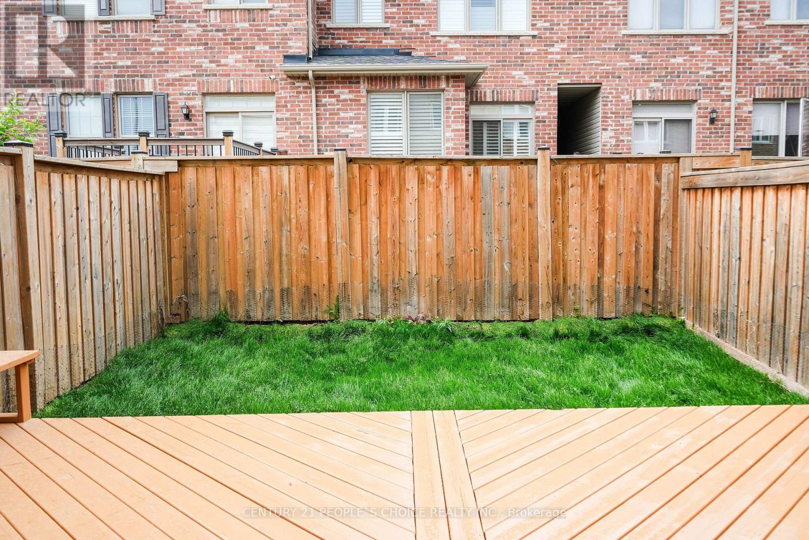 4 KEMPSFORD CRESCENT, Brampton, Ontario