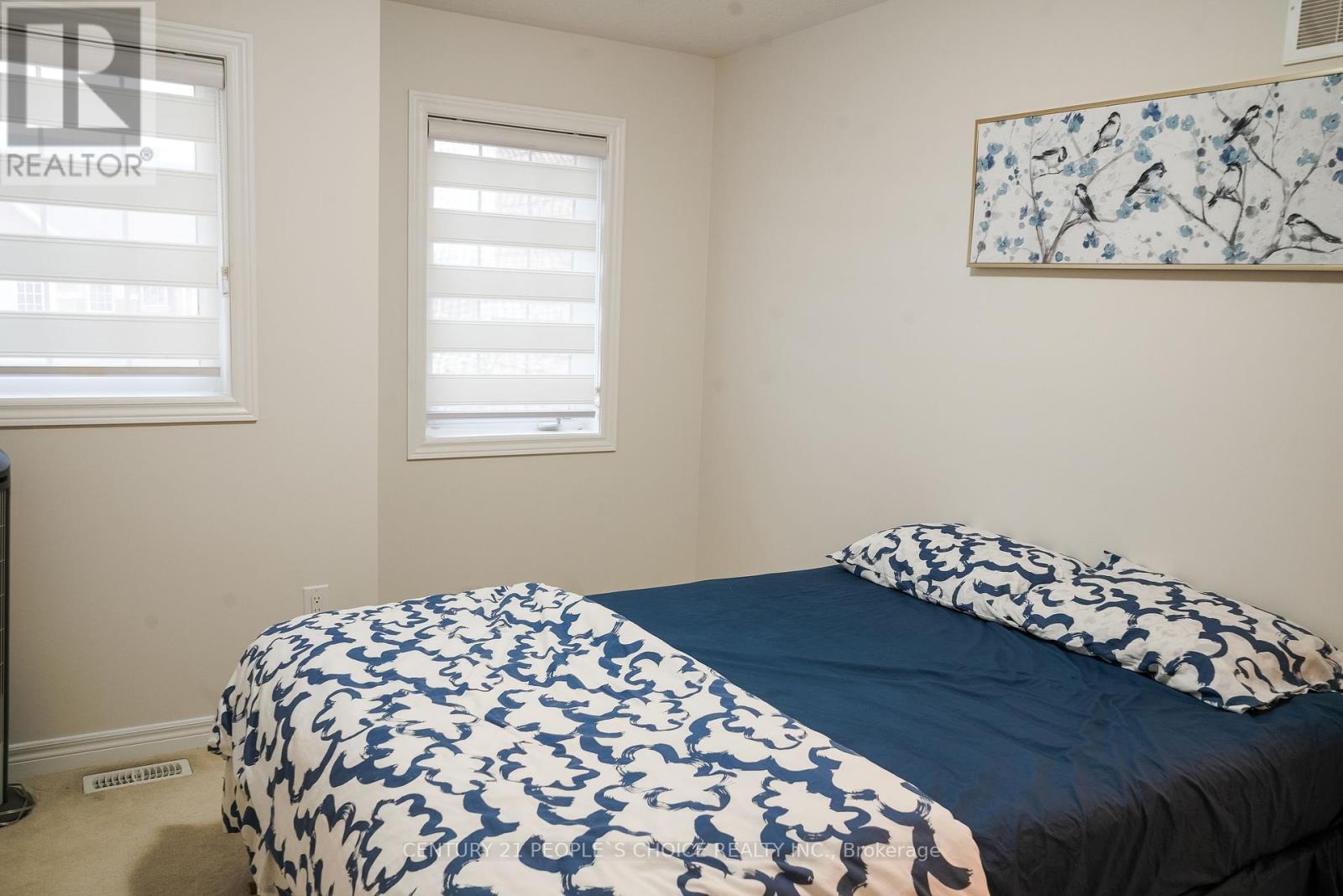 4 Kempsford Crescent, Brampton, Ontario  L7A 4M6 - Photo 10 - W12401265