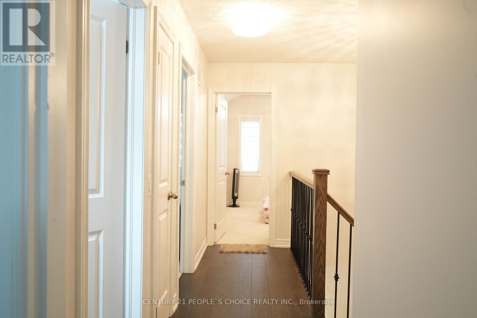 4 Kempsford Crescent, Brampton, Ontario  L7A 4M6 - Photo 13 - W12401265