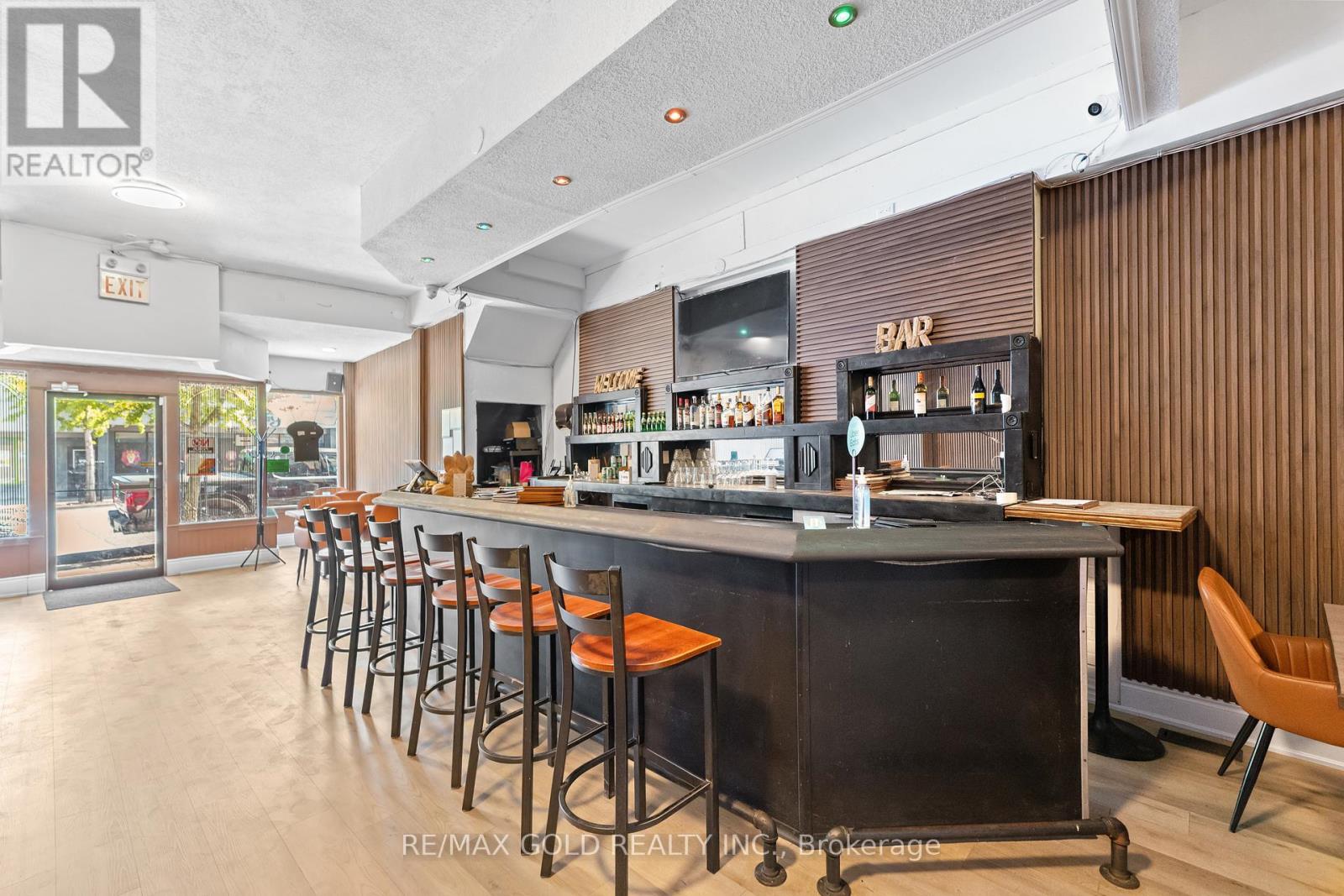 5899 Main Street, Niagara Falls, Ontario  L2G 5Z7 - Photo 14 - X12401178