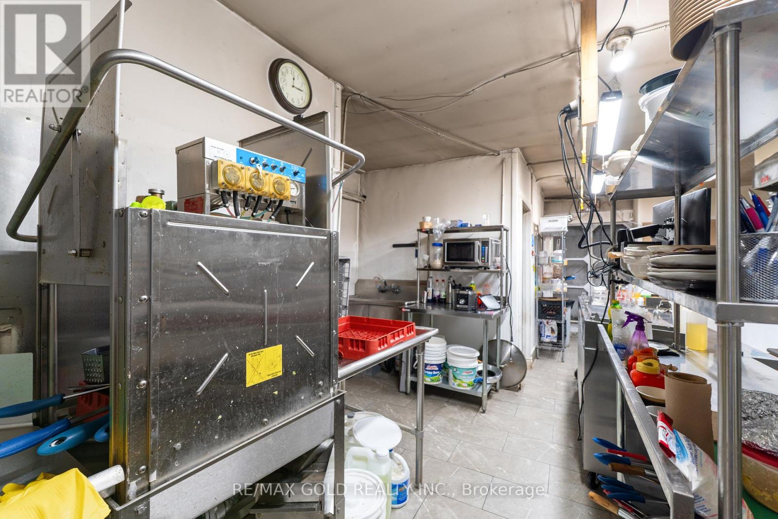 5899 Main Street, Niagara Falls, Ontario  L2G 5Z7 - Photo 20 - X12401178