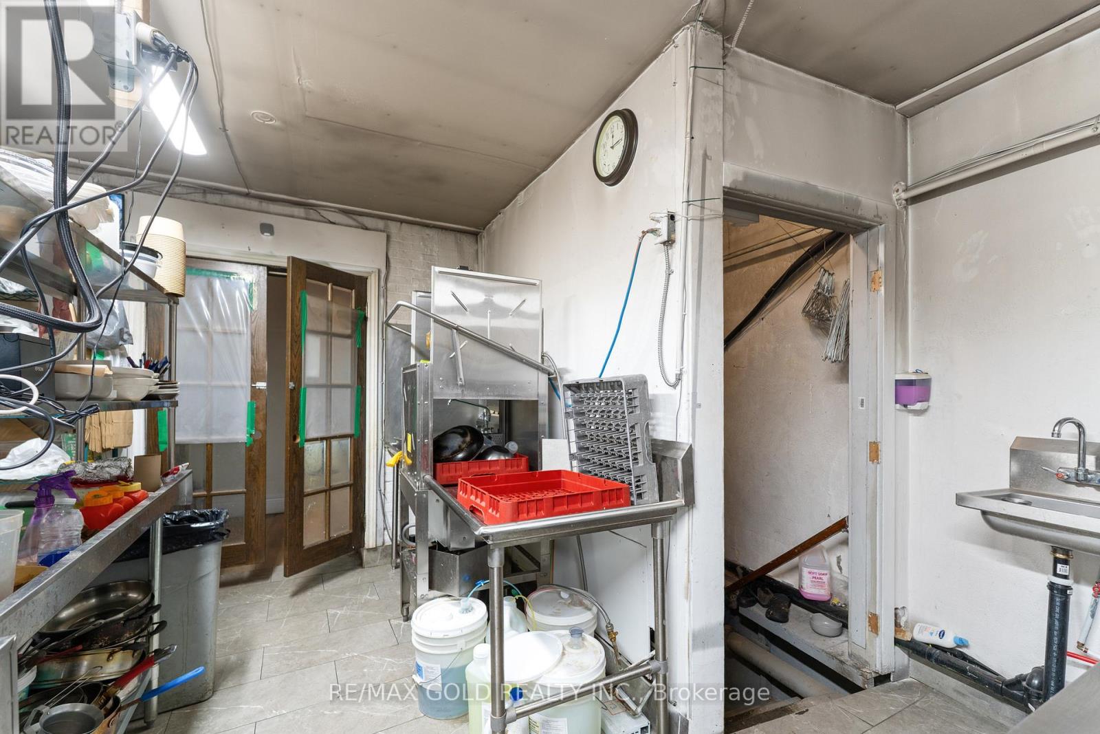 5899 Main Street, Niagara Falls, Ontario  L2G 5Z7 - Photo 21 - X12401178